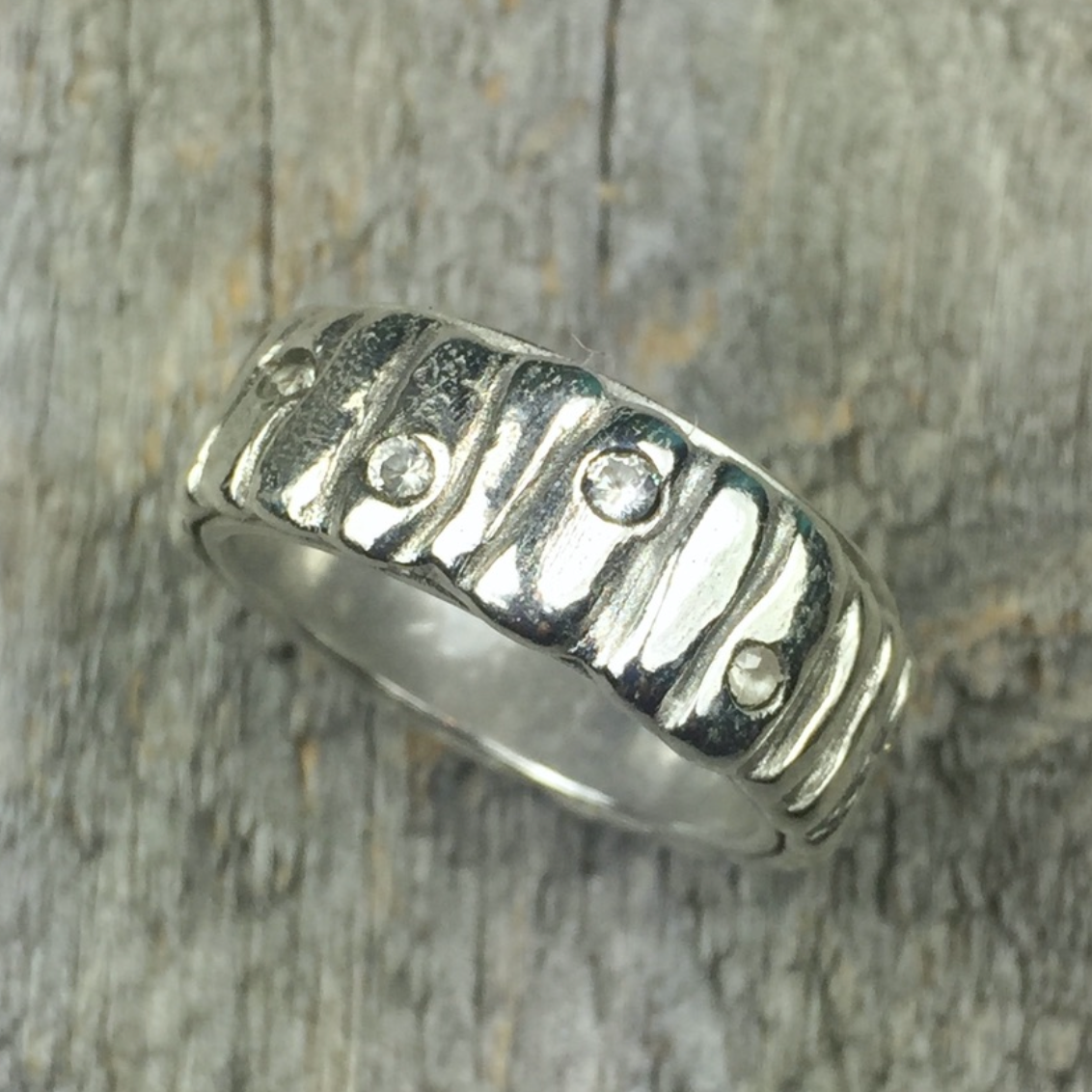 Ridged Wide Band with White Sapphires