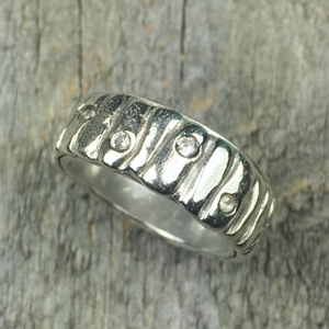 Ridged Wide Band with White Sapphires